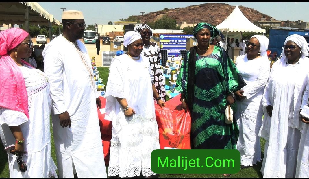 Solidarité : le Réseau des Femmes des Organismes de Prévoyance Sociale (RF-OPS) fait don de 25 millions de FCFA